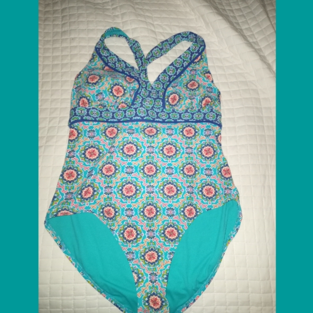 Woman's Catalina Bathing Suit Size XL